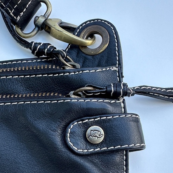 AVORIO Italy Black Leather Crossbody Bag - Made In Italy EUC - Picture 4 of 5